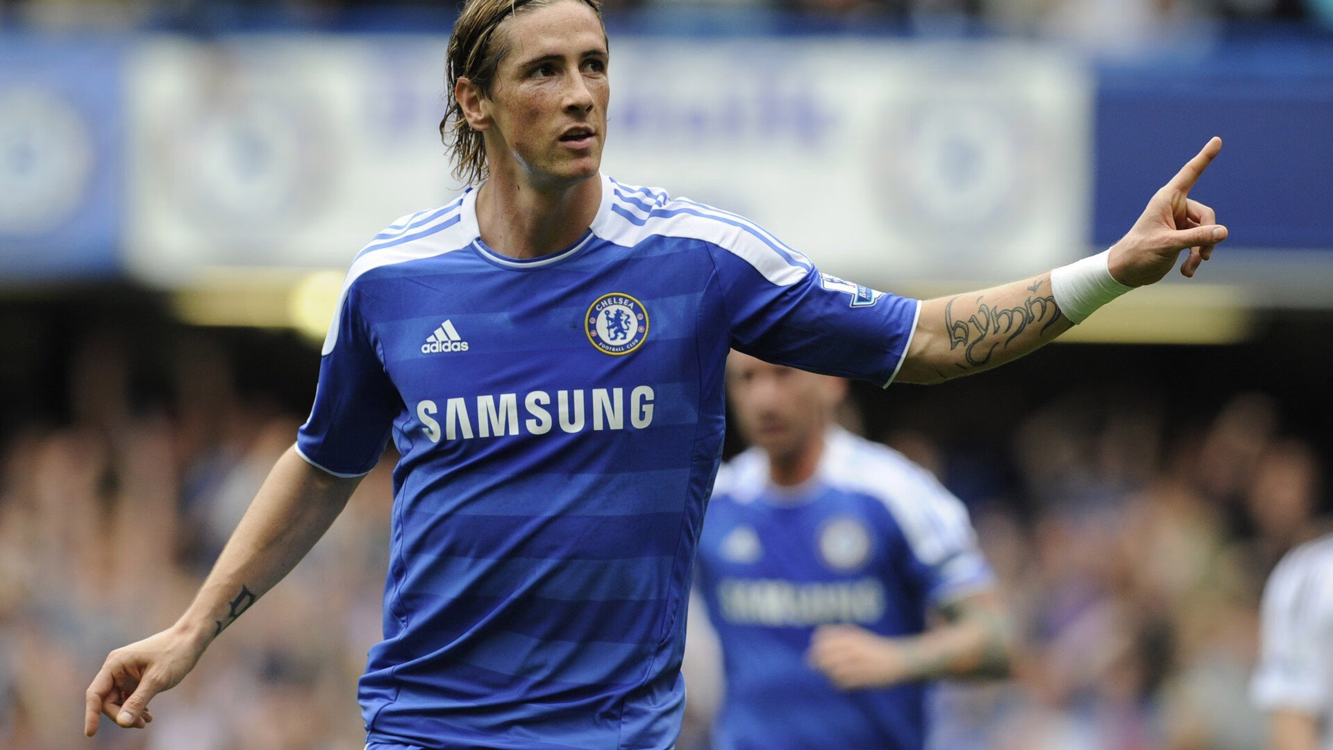 “马科斯·莫奇的全场防守表现，帮助美洲狮队在世界赛场上占领一席之地”